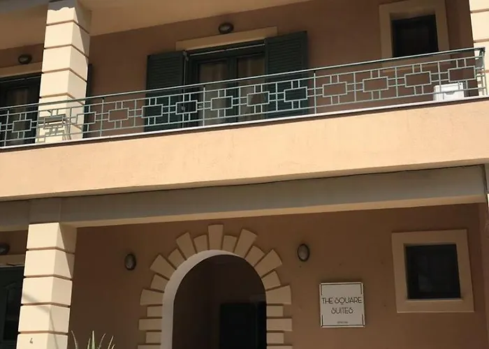 The Square 1st Floor Apartment *